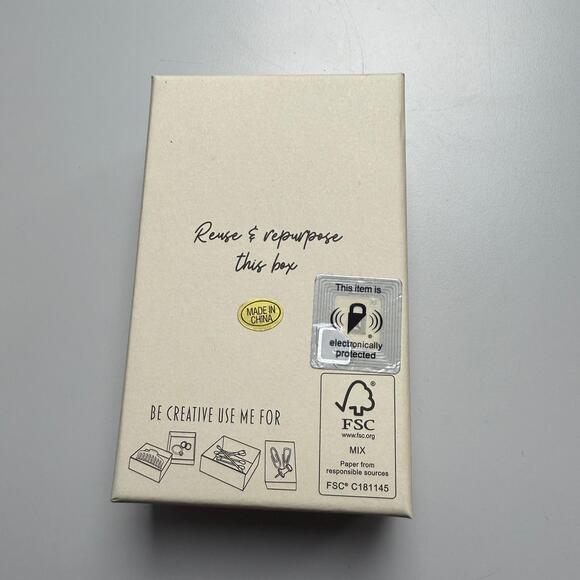 NWT HOUSE OF HARLOW 1960 Gold Tone Leaf Faux Pearl Dangle Drop Earrings - Picture 8 of 8